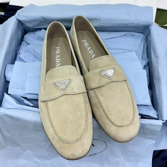 Prada Women’s Loafers⛈️🐡 - Picture 1 of 8